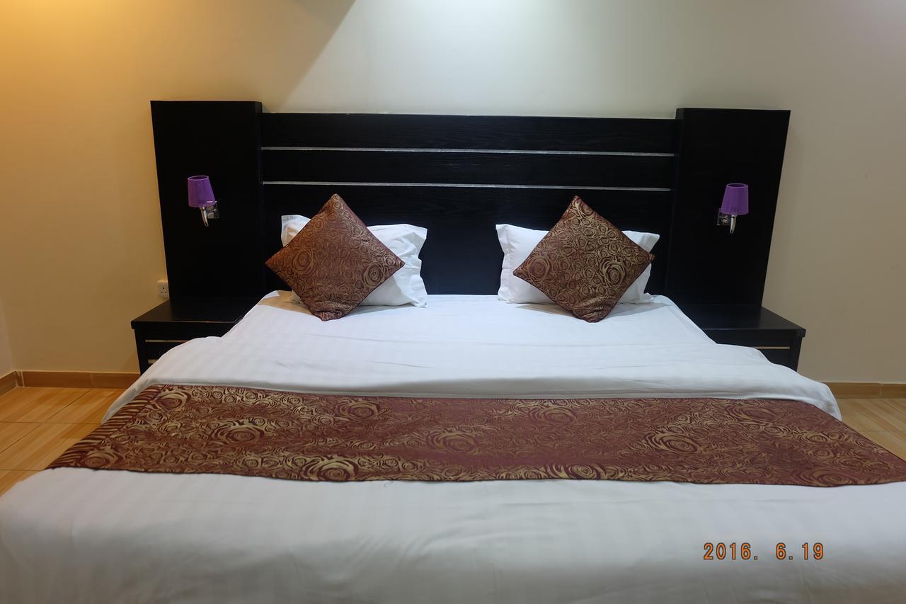 Talin Star Suites Riyadh Exterior photo